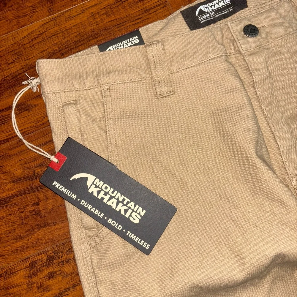 Mountain Khakis NWT Classic Fit Organic Cotton Men's Chinos 32x30 Khaki Pants - Picture 2 of 7